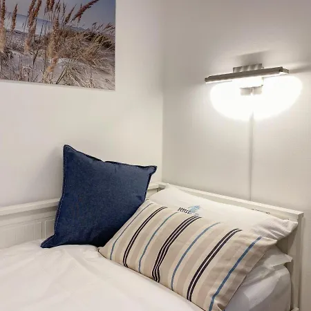 Apartment Exklusive Neubauwohnung Mit Grosszugiger Sonnenterrasse Und 2 Separaten Schlafzimmern, Bad Und Gaste Wc Timmendorfer Strand