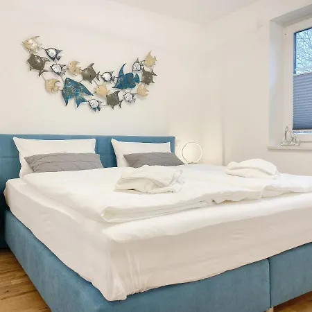 Exklusive Neubauwohnung Mit Grosszugiger Sonnenterrasse Und 2 Separaten Schlafzimmern, Bad Und Gaste Wc Apartment Timmendorfer Strand