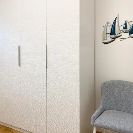 Exklusive Neubauwohnung Mit Grosszugiger Sonnenterrasse Und 2 Separaten Schlafzimmern, Bad Und Gaste Wc * Timmendorfer Strand